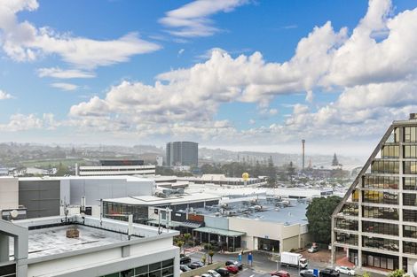 Photo of property in The Rennaissance, 11h/18 Ronwood Avenue, Manukau, Auckland, 2104