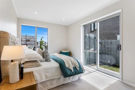 Photo of property in 33 Roundel Crescent, Whenuapai, Auckland, 0618