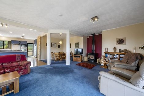 Photo of property in 2 Puketai Place, Pukerua Bay, 5026