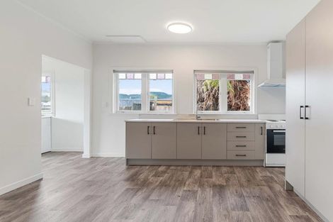 Photo of property in 13 Lee Road, Hannahs Bay, Rotorua, 3010