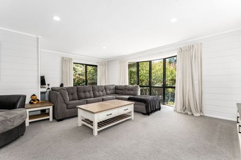 Photo of property in 4 Joseph Banks Drive, Whitby, Porirua, 5024