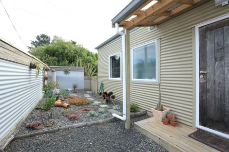 Photo of property in 5 Karioi Crescent, Raglan, 3225