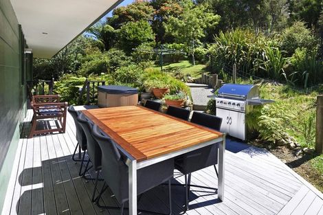 Photo of property in 16 Worlds End Road, Tennyson Inlet, Rai Valley, 7195