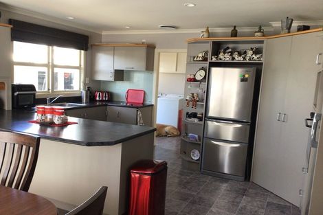 Photo of property in 14 Lincoln Street, Riversdale, 9776