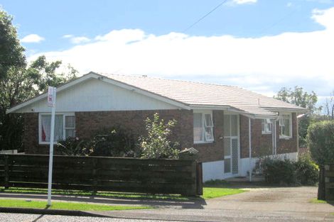 Photo of property in 65 Waimumu Road, Massey, Auckland, 0614