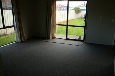 Photo of property in 11a Cradock Street, South New Brighton, Christchurch, 8062