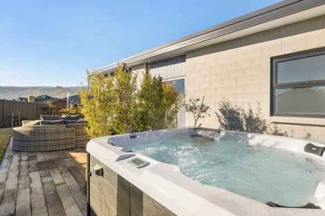 Photo of property in 1 Smitham Drive, Cromwell, 9310