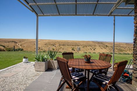 Photo of property in 196 Nelsen Ridge Road, Waikerikeri, Alexandra, 9393