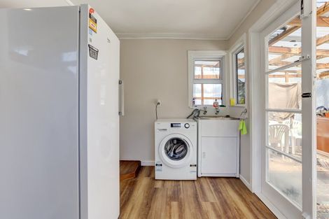 Photo of property in 63 Harper Street, Gonville, Whanganui, 4501