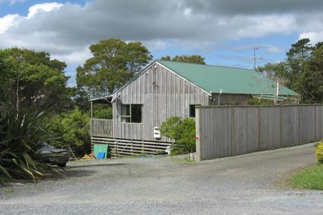 Photo of property in 319 Tawa Road, Kumeu, 0891