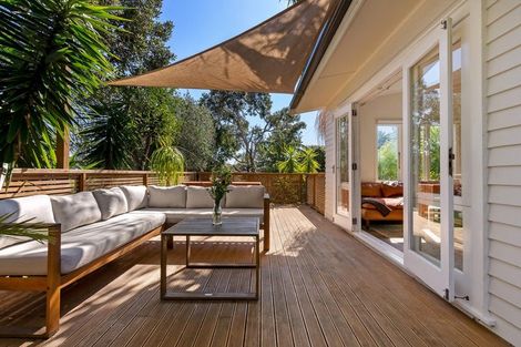 Photo of property in 1/16a Bardia Street, Belmont, Auckland, 0622