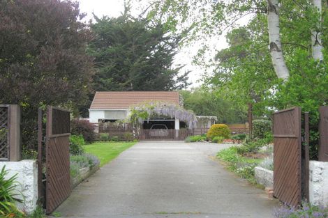 Photo of property in 146 Main North Road, Woodend, 7610