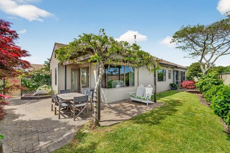 Photo of property in 13 Aintree Place, Taradale, Napier, 4112