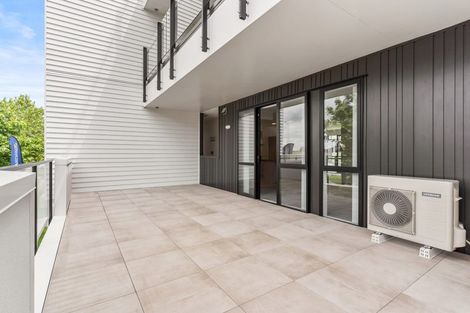 Photo of property in 8/130 Stancombe Road, Flat Bush, Auckland, 2016