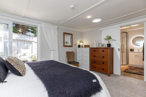 Photo of property in 1a Arawa Street, Raumati Beach, Paraparaumu, 5032