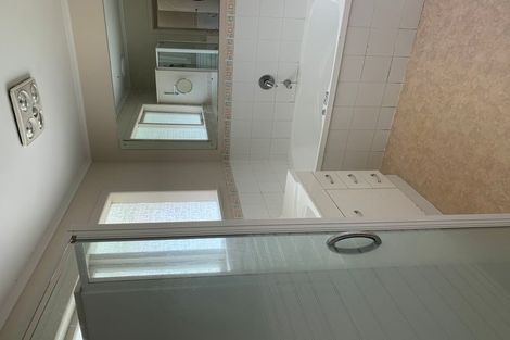 Photo of property in 21 Richards Avenue, Forrest Hill, Auckland, 0620