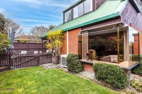 Photo of property in 11a Cherrywood Place, Redwood, Christchurch, 8051