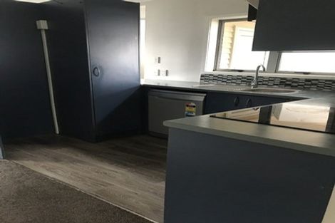 Photo of property in 10a Cambridge Road, Manurewa, Auckland, 2102