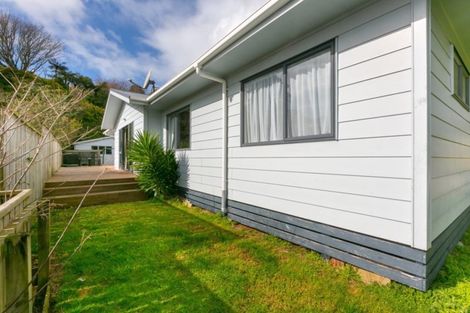 Photo of property in 55 Seaview Road, Marfell, New Plymouth, 4310