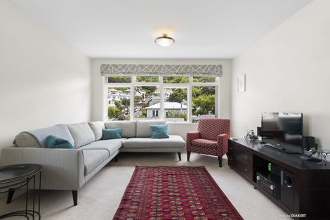 Photo of property in Newman Court Apartments, 2 Newman Terrace, Thorndon, Wellington, 6011