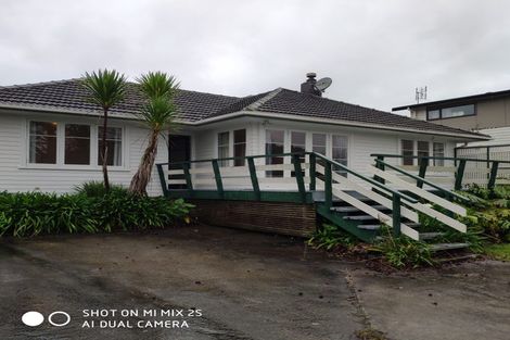 Photo of property in 73 Kervil Avenue, Te Atatu Peninsula, Auckland, 0610