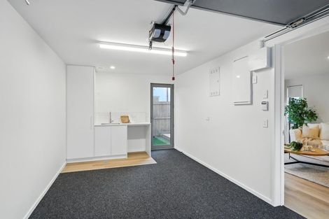 Photo of property in 112a Edgeware Road, St Albans, Christchurch, 8014