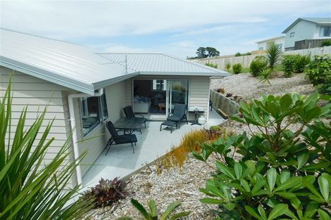 Photo of property in 4 Kakapo Place, Mangawhai, 0505