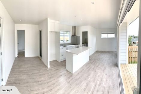 Photo of property in 15d Aeroview Drive, Beach Haven, Auckland, 0626