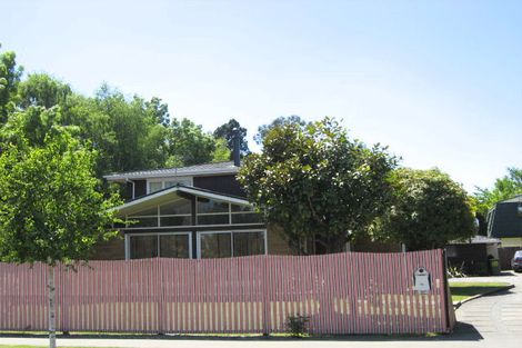 Photo of property in 226 Memorial Avenue, Burnside, Christchurch, 8053