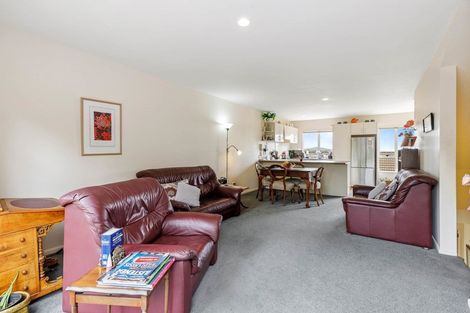 Photo of property in 3/57 Gladstone Road, Northcote, Auckland, 0627