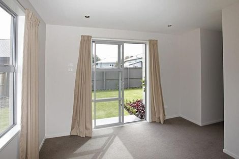 Photo of property in 10 Grassmere Street, Papanui, Christchurch, 8052