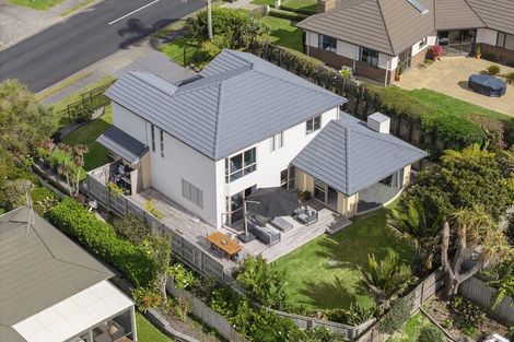 Photo of property in 123 Grovenor Drive, Orewa, 0931