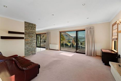 Photo of property in 200a Beacon Point Road, Wanaka, 9305