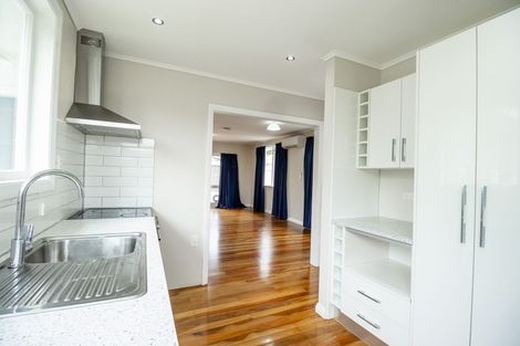 Photo of property in 33 Galway Avenue, Hokowhitu, Palmerston North, 4410