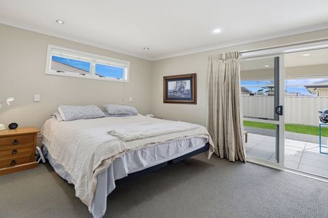 Photo of property in 5 Pania Place, Poraiti, Napier, 4112