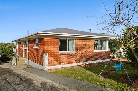 Photo of property in 35 Glendevon Place, Vauxhall, Dunedin, 9013
