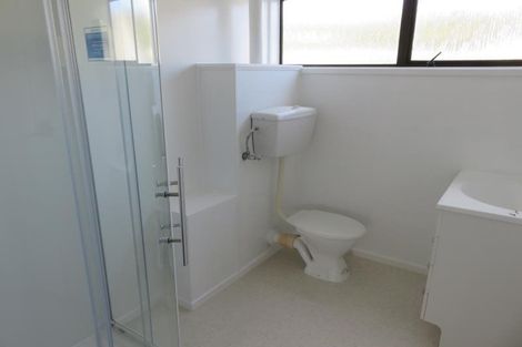 Photo of property in Lynbrae Court Flats, 21/4 Dr Taylor Terrace, Johnsonville, Wellington, 6037