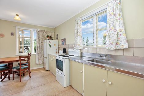 Photo of property in 6 Cureton Street, Morrinsville, 3300