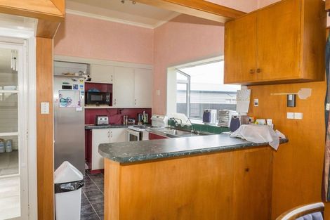 Photo of property in 5 Alexandra Street, Dannevirke, 4930