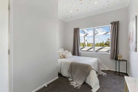 Photo of property in 141 Pah Road, Cockle Bay, Auckland, 2014