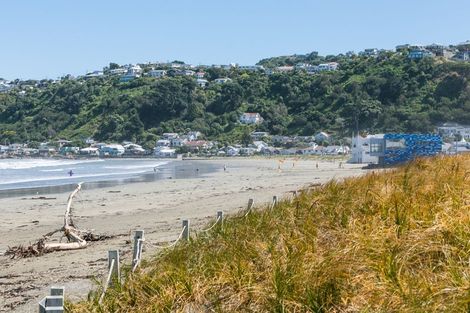 Photo of property in 1/102 Lyall Parade, Lyall Bay, Wellington, 6022
