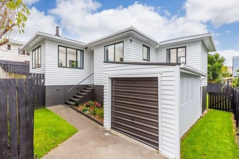 Photo of property in 2/3 Kohiwi Road, Manurewa, Auckland, 2102