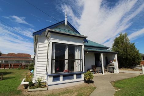 Photo of property in 1 Point Bush Road, Waimate, 7924