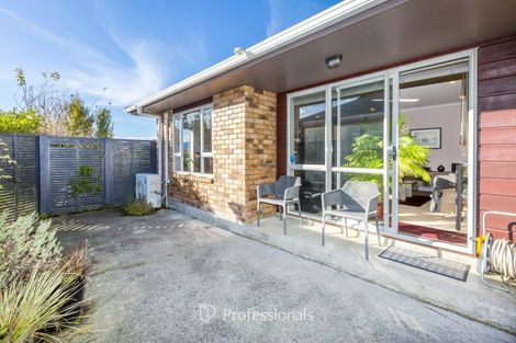 Photo of property in 10 Mcewen Crescent, Riverstone Terraces, Upper Hutt, 5018