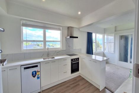 Photo of property in 64 Mcfadzean Drive, Blockhouse Bay, Auckland, 0600