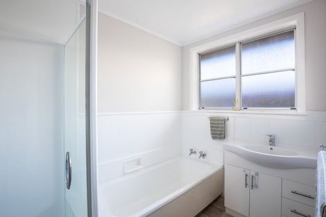 Photo of property in 11 Manu Crescent, Upper Vogeltown, New Plymouth, 4310