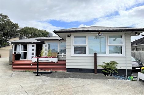 Photo of property in 9 Malcolm Place, Mangere East, Auckland, 2024