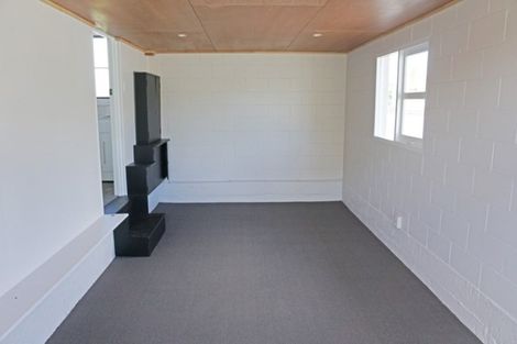 Photo of property in 20 Dundee Street, Strathern, Invercargill, 9812