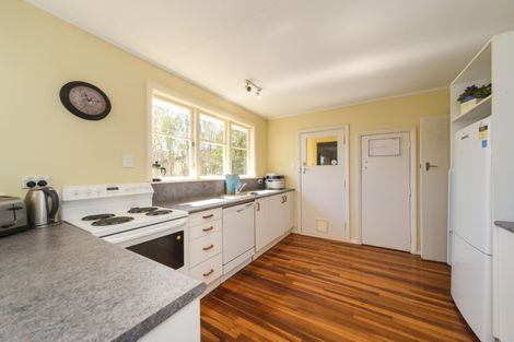 Photo of property in 14 Marsden Place, Awapuni, Palmerston North, 4412