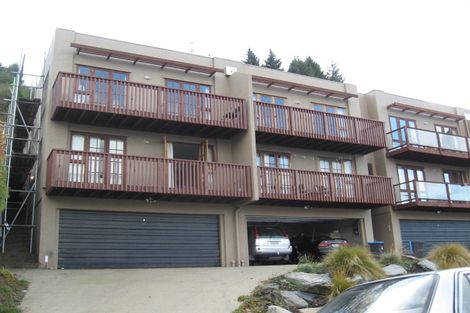 Photo of property in 54d Wynyard Crescent, Fernhill, Queenstown, 9300